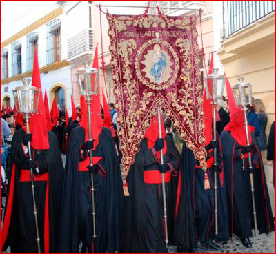 túnicas-hermandad-del-desconsuelo-jerez